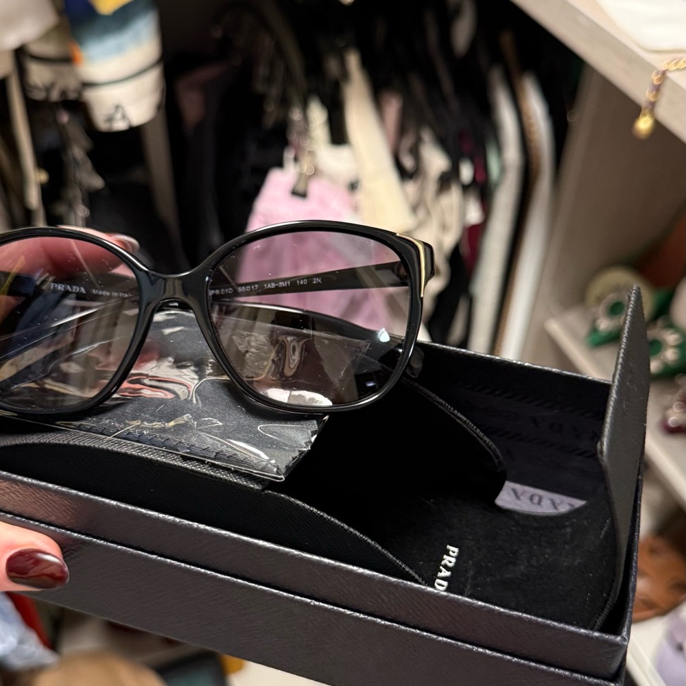 Prada Elegant Black Sunglasses